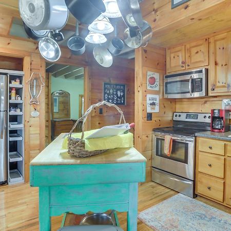 Charming Fancy Gap Cabin With Deck And Gas Grill! Exterior photo